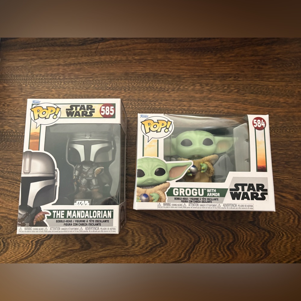 Funko Pop! Star Wars The Mandalorian and Grogu with armour